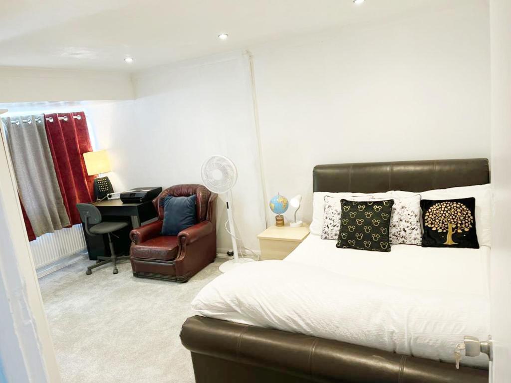 Blessings Of Peace Home Away From Home Cardiff Exteriör bild